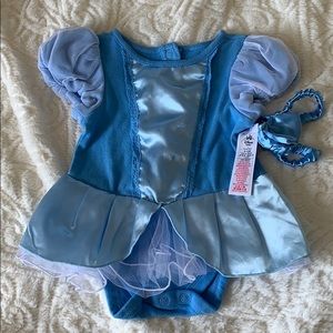 Disney Baby 9-12 Month Cinderella onesie dress